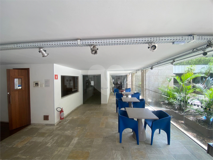 Foto REO1053053
