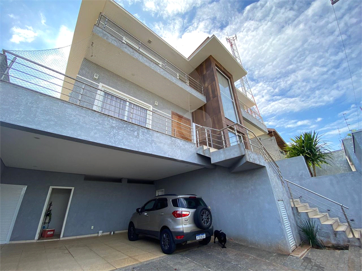 Foto REO1053440