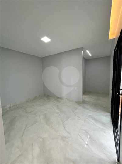 Foto REO1053529