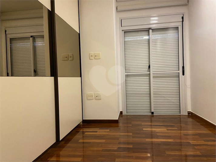 Foto REO1053629