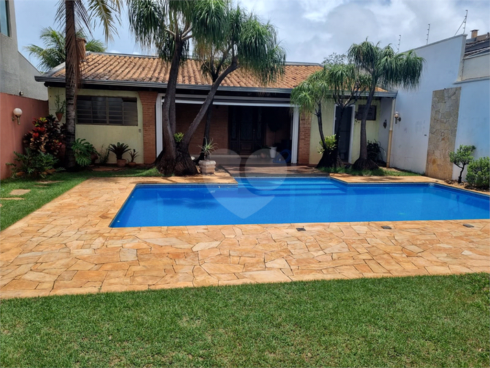 Foto REO1053738
