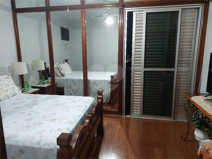 Foto REO1053849