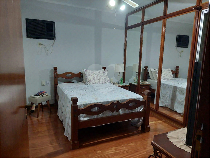 Foto REO1053849