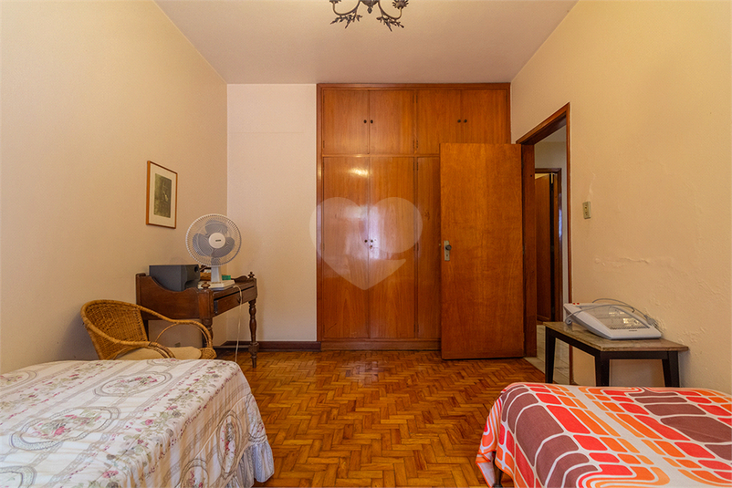 Foto REO1054006