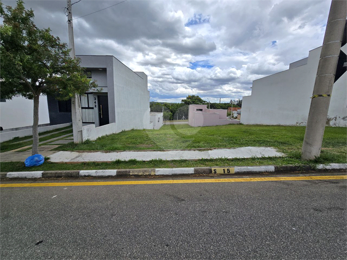 Foto REO1054101