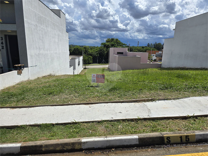 Foto REO1054101