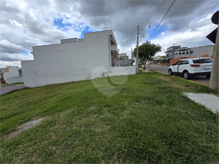 Foto REO1054101