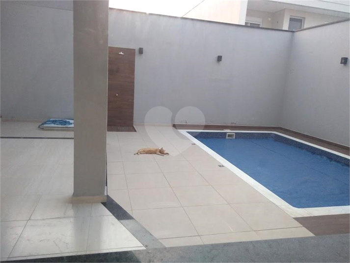 Foto REO1054147