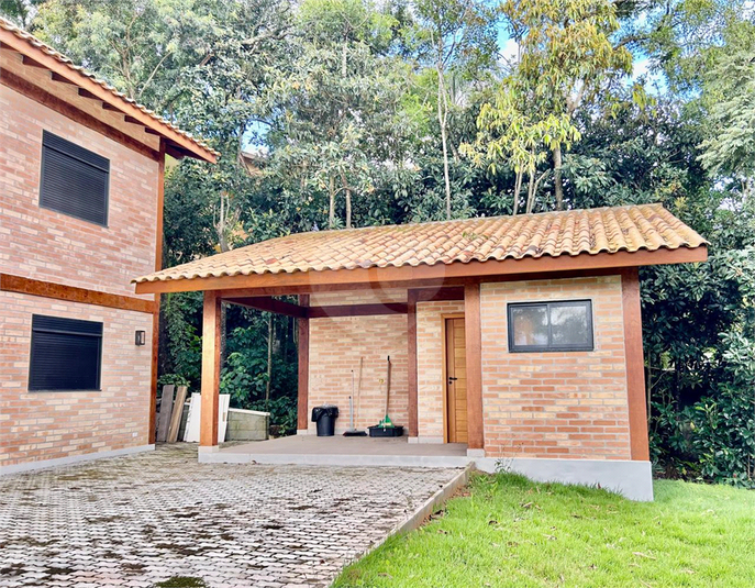 Foto REO1054195