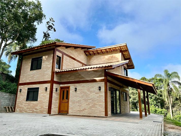 Foto REO1054195