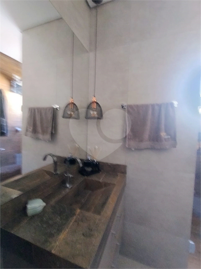 Foto REO1054242