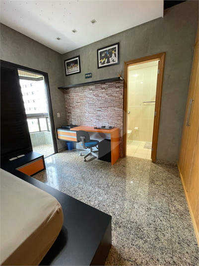 Venda Apartamento Santos Embaré REO1054253 27