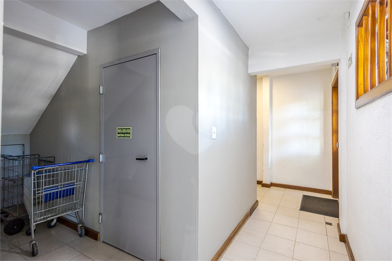 Venda Apartamento Porto Alegre Santo Antônio REO1054806 21