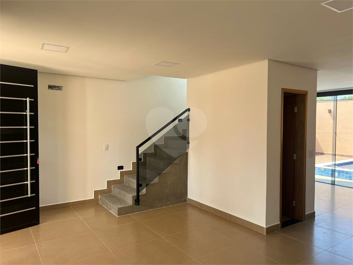 Foto REO1054991