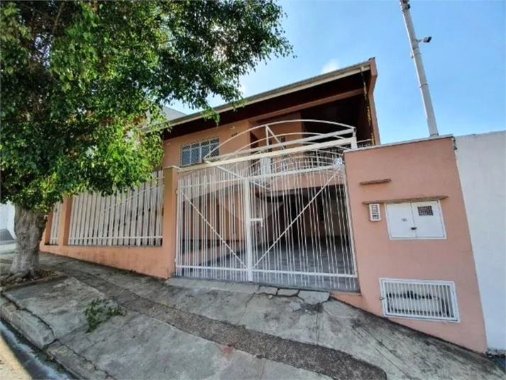 Foto REO1055026