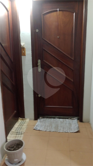 Foto REO1055042