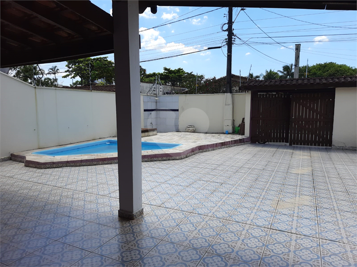 Foto REO1055211