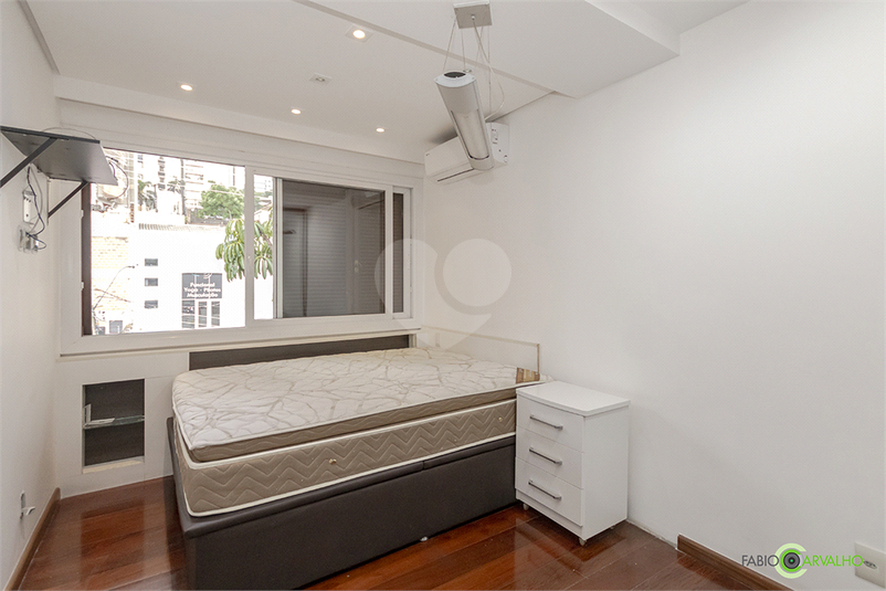 Venda Triplex Porto Alegre Rio Branco REO1055479 32