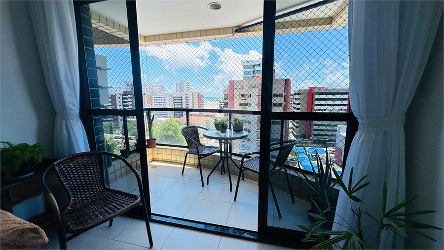 Venda Apartamento Maceió Ponta Verde REO1056875 7