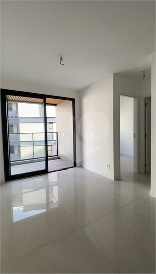 Venda Apartamento Vitória Santa Lúcia REO1057053 12