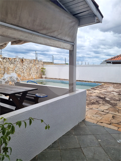 Foto REO1057113