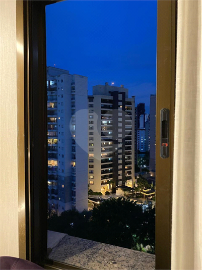 Foto REO1059059