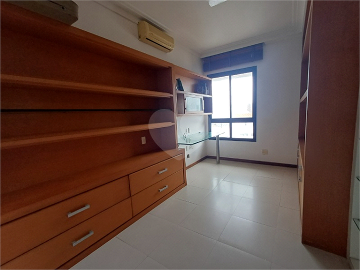Foto REO1059166