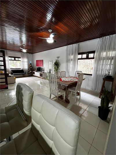Foto REO1059197