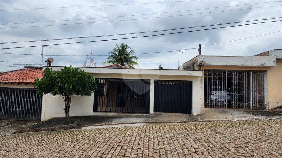 Venda Casa Salto Vila Romão REO1059230 35