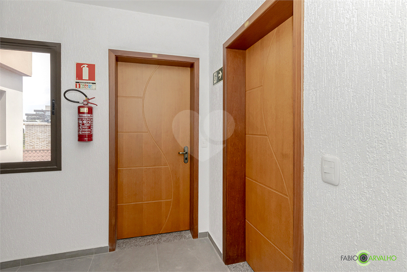 Venda Apartamento Porto Alegre Rio Branco REO1059720 22