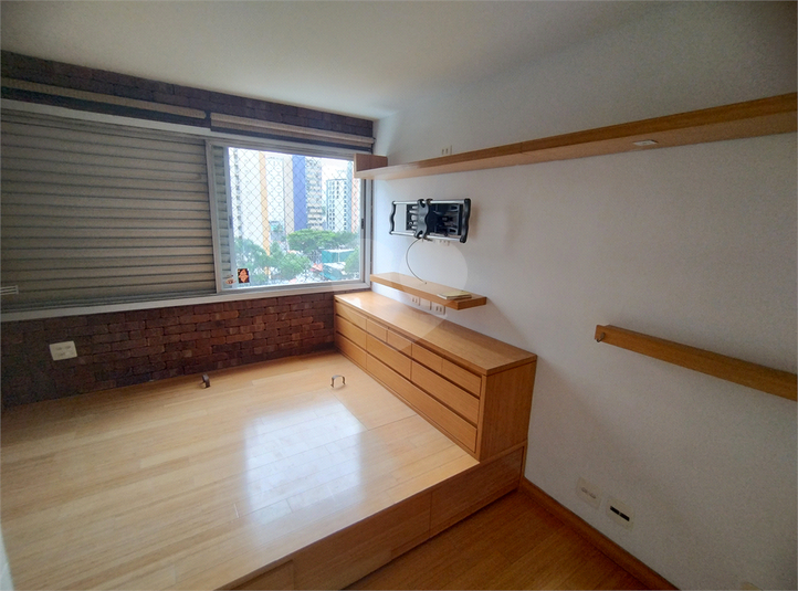 Aluguel Apartamento São Paulo Moema REO1059868 36