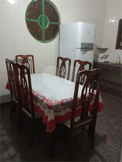 Foto REO1060163