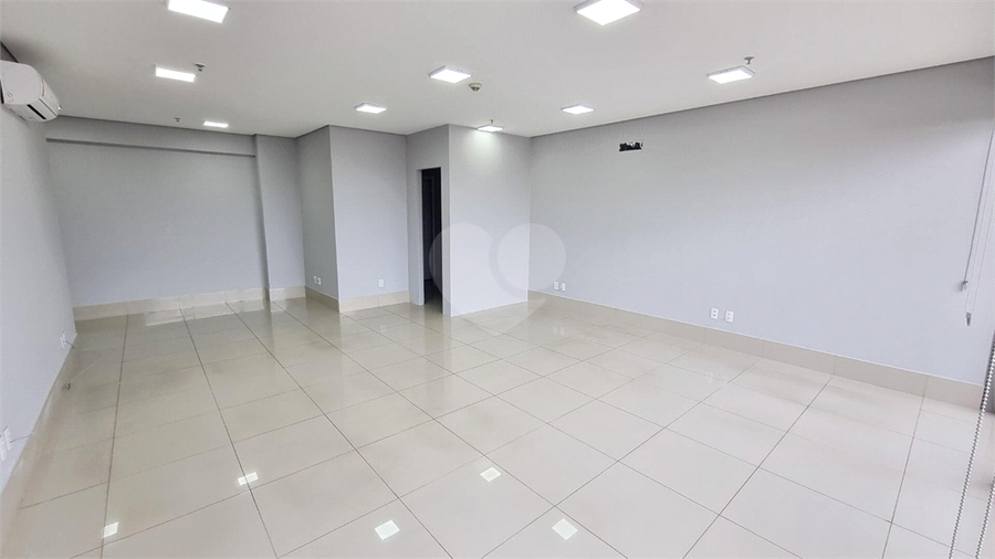 Venda Salas Piracicaba Centro REO1060637 2