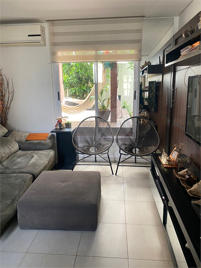 Foto REO1060755