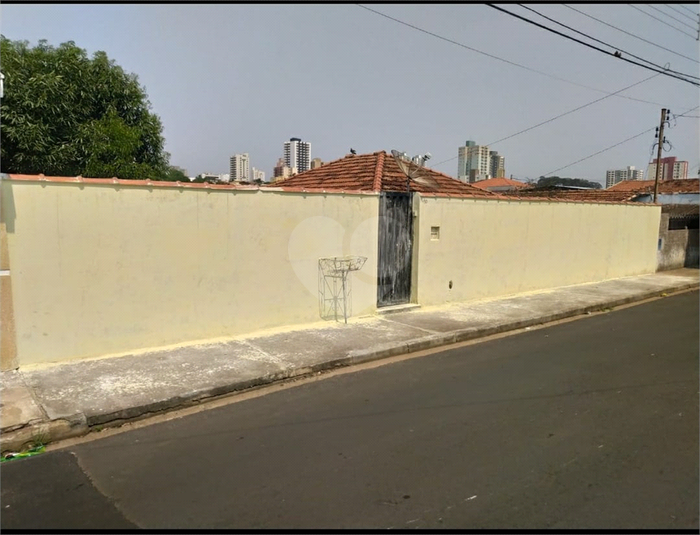Foto REO1060809