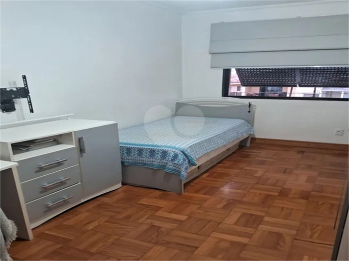 Foto REO1060858