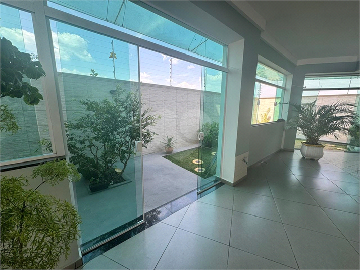 Foto REO1060893
