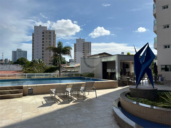Foto REO1060987