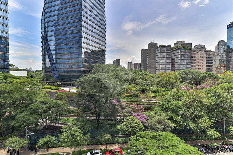 Foto REO1060998