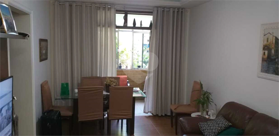 SALA DE JANTAR COM VARANDA