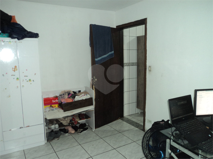 Foto REO1061125