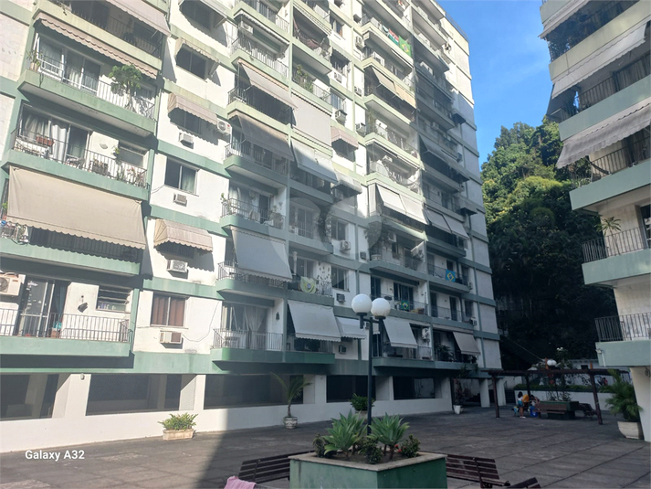Foto REO1061186