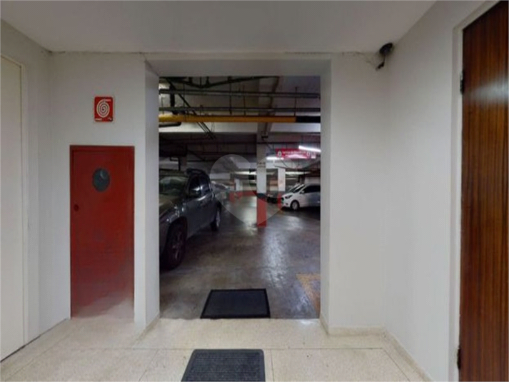 Venda Flat São Paulo Cerqueira César REO1061306 27