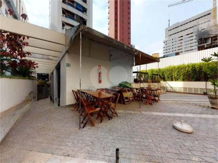 Venda Flat São Paulo Cerqueira César REO1061306 25