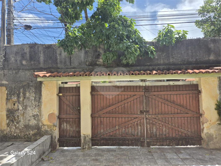 Foto REO1061340