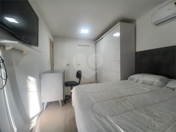 Foto REO1061374