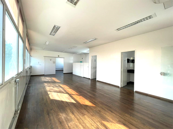 Foto REO1061538