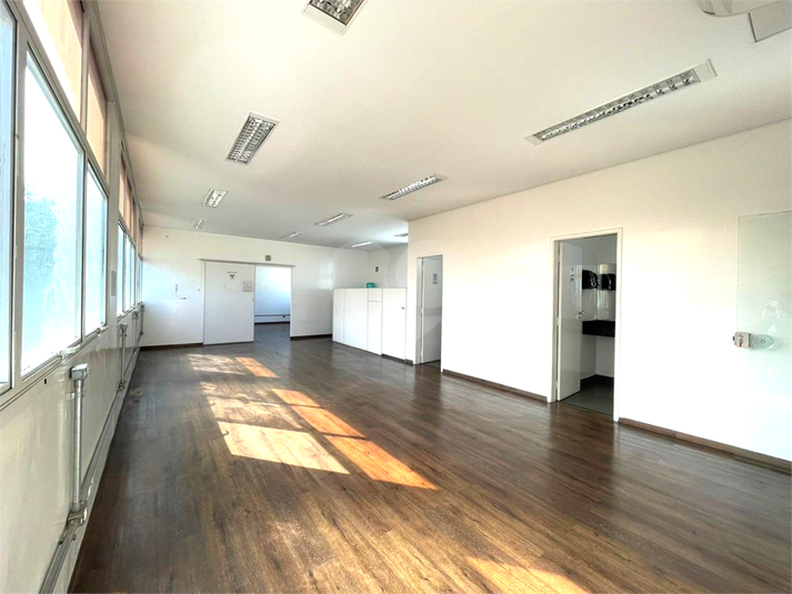 Foto REO1061538