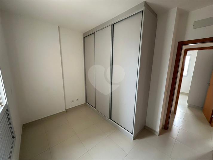 Foto REO1061552