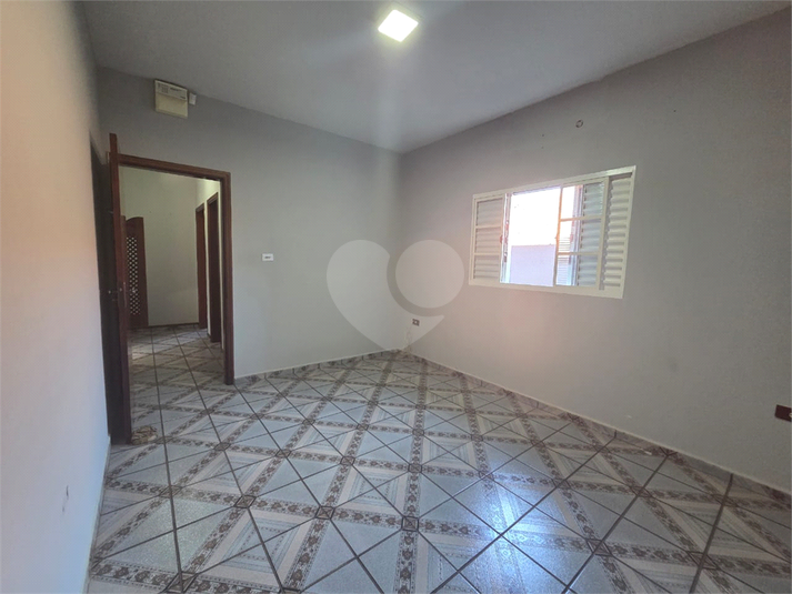 Foto REO1061563